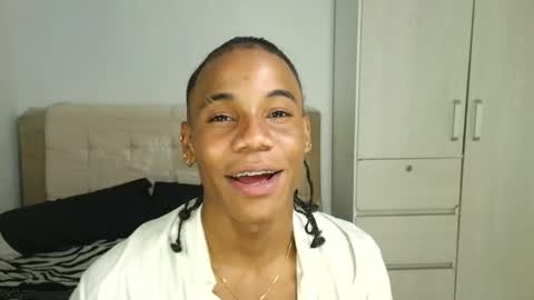 Snapshot of marcelo_dosantos77 chatting on 05/25/26, 06:58 MARCELO online show from 05/25/26, 06:58