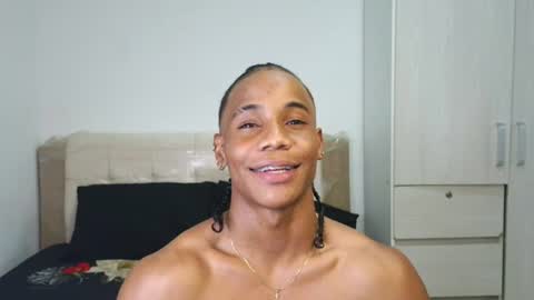 Snapshot of marcelo_dosantos77 chatting on 06/19/26, 12:37 MARCELO online show from 06/19/26, 12:37