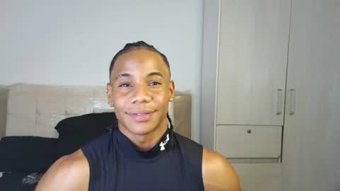 Snapshot of marcelo_dosantos77 chatting on 06/19/26, 11:52 MARCELO online show from 06/19/26, 11:52