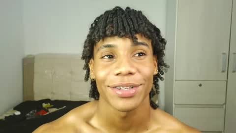 Snapshot of marcelo_dosantos77 chatting on 07/05/26, 04:19 MARCELO online show from 07/05/26, 04:19