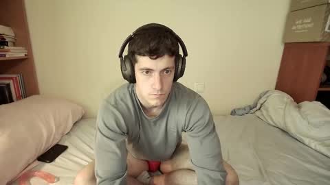 Snapshot of marchvit chatting on 03/09/25, 03:49 Marc online show from 03/09/25, 03:49