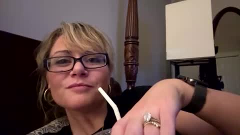 Marci Wallace online show from 11/12/25, 05:19