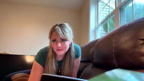 Marci Wallace online show from 11/13/25, 07:13