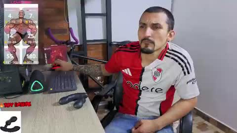 Snapshot of marckmuscle chatting on 06/30/26, 12:33 Marck Independent model online show from 06/30/26, 12:33