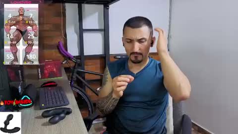 Snapshot of marckmuscle chatting on 07/07/26, 12:13 Marck Independent model online show from 07/07/26, 12:13