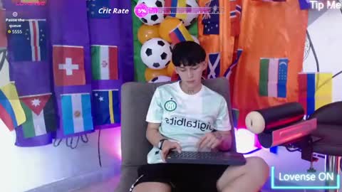 Snapshot of marco_777_ chatting on 06/26/26, 06:56 marco_777_ online show from 06/26/26, 06:56