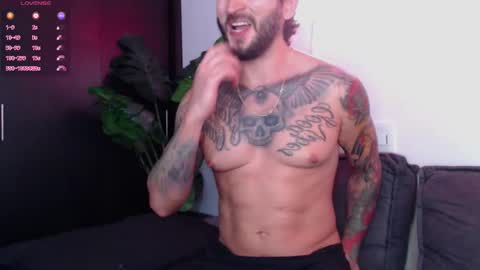 marco_allison43 online show from 10/28/25, 08:44