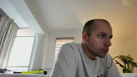 marco_parola online show from 10/06/25, 09:18