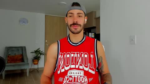 Snapshot of marco_tahani_ chatting on 12/27/24, 12:23 Marco IG marco tahani online show from 12/27/24, 12:23