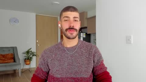 Snapshot of marco_tahani_ chatting on 01/03/25, 12:52 Marco IG marco tahani online show from 01/03/25, 12:52