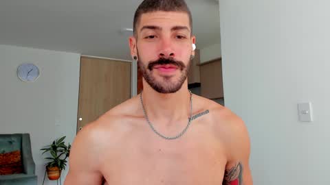 Snapshot of marco_tahani_ chatting on 01/04/25, 03:28 Marco IG marco tahani online show from 01/04/25, 03:28