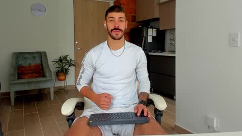 Snapshot of marco_tahani_ chatting on 01/07/25, 01:14 Marco IG marco tahani online show from 01/07/25, 01:14