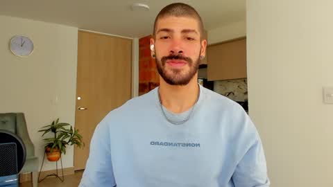 Snapshot of marco_tahani_ chatting on 01/15/25, 04:00 Marco IG marco tahani online show from 01/15/25, 04:00