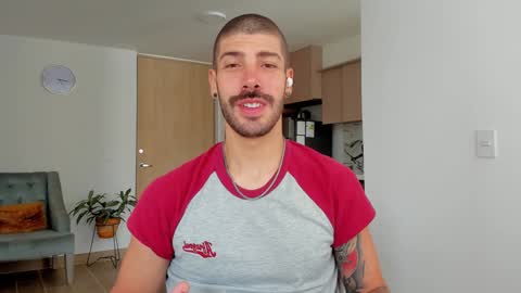 Snapshot of marco_tahani_ chatting on 01/31/25, 01:34 Marco IG marco tahani online show from 01/31/25, 01:34