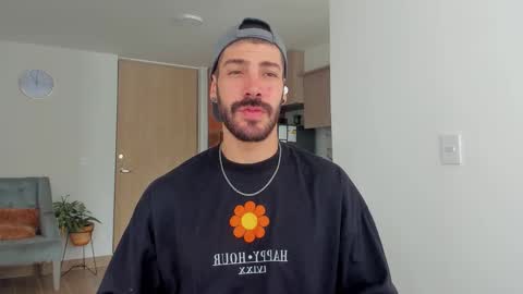 Snapshot of marco_tahani_ chatting on 02/10/25, 03:32 Marco IG marco tahani online show from 02/10/25, 03:32