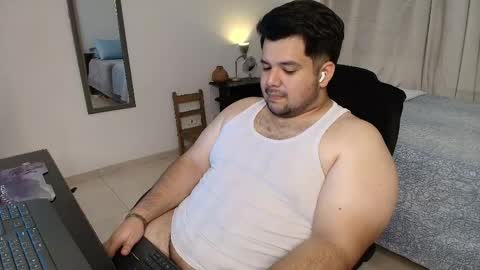 Snapshot of marcobearson chatting on 04/10/26, 12:27 Marcos online show from 04/10/26, 12:27