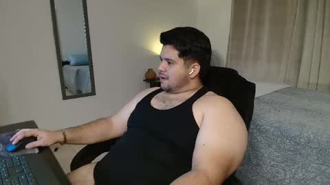 Snapshot of marcobearson chatting on 04/22/26, 12:46 Marcos online show from 04/22/26, 12:46