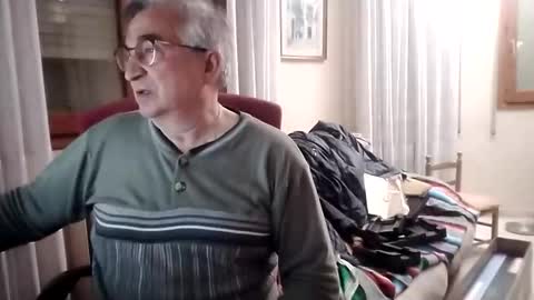 Snapshot of marcos260526 chatting on 04/17/26, 09:29 marcos260526 online show from 04/17/26, 09:29