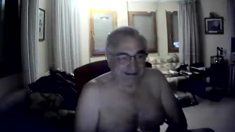 Snapshot of marcos260526 chatting on 05/18/26, 04:18 marcos260526 online show from 05/18/26, 04:18