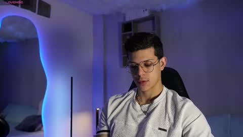 Snapshot of marcosullivan_ chatting on 02/19/26, 01:29 Marco Sullivan online show from 02/19/26, 01:29