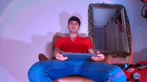 Snapshot of marcus_fire chatting on 11/24/25, 11:48 marcus_fire online show from 11/24/25, 11:48