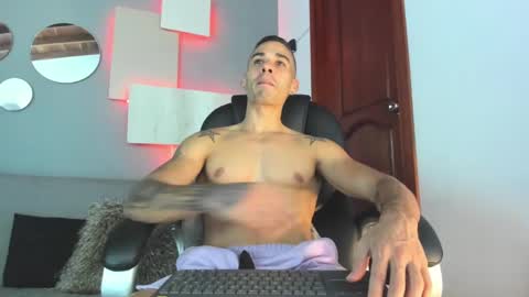 Snapshot of marcus_jax1 chatting on 12/13/24, 04:11 Marcus Jax1 online show from 12/13/24, 04:11