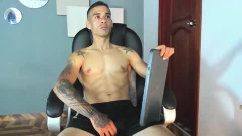 Snapshot of marcus_jax1 chatting on 04/21/26, 02:51 Marcus Jax1 online show from 04/21/26, 02:51