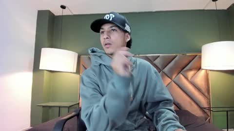 Snapshot of marcus_jeron chatting on 10/21/25, 09:37 marcus_jeron online show from 10/21/25, 09:37