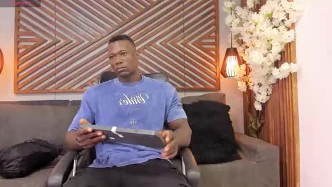 Snapshot of marcusblack_ chatting on 01/18/26, 01:04 Marcusssss online show from 01/18/26, 01:04