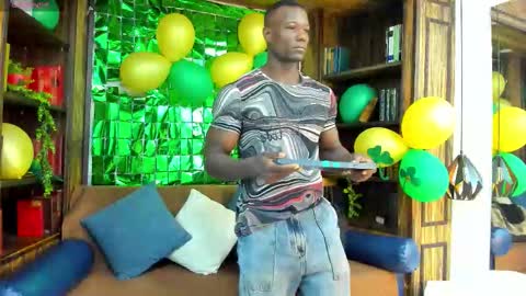 Snapshot of marcusblack_ chatting on 03/19/26, 11:47 Marcusssss online show from 03/19/26, 11:47