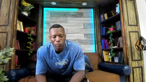 Snapshot of marcusblack_ chatting on 04/24/26, 02:41 Marcusssss online show from 04/24/26, 02:41