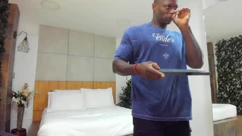 Snapshot of marcusblack_ chatting on 04/28/26, 12:10 Marcusssss online show from 04/28/26, 12:10