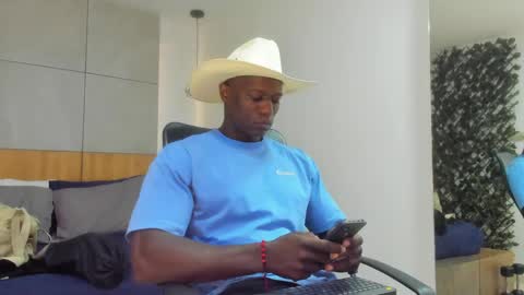 Snapshot of marcusblack_ chatting on 05/05/26, 11:29 Marcusssss online show from 05/05/26, 11:29