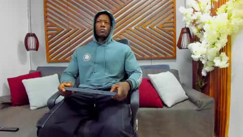 Snapshot of marcusblack_ chatting on 05/09/26, 01:38 Marcusssss online show from 05/09/26, 01:38