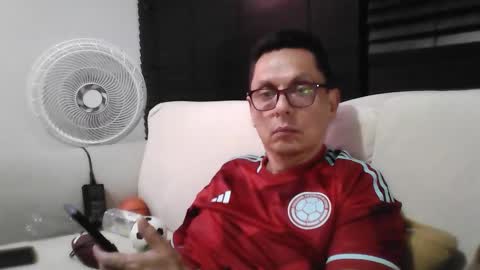 Snapshot of marcuskelvin chatting on 10/09/25, 02:09 Marcus online show from 10/09/25, 02:09