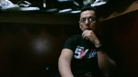 Snapshot of marcuskelvin chatting on 10/21/25, 12:39 Marcus online show from 10/21/25, 12:39