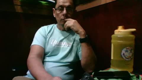 Snapshot of marcuskelvin chatting on 10/23/25, 06:28 Marcus online show from 10/23/25, 06:28