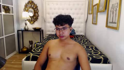 marcusmason1 online show from 12/15/25, 01:04