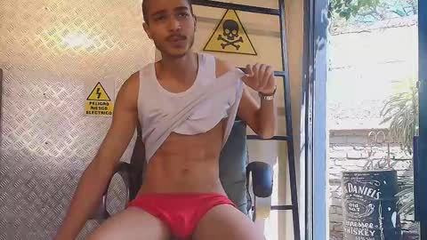 Snapshot of marcusrain_ chatting on 09/09/25, 07:35 Marcus online show from 09/09/25, 07:35