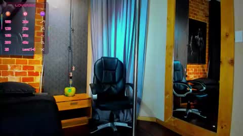 Snapshot of marcusrain_ chatting on 09/14/25, 09:36 Marcus online show from 09/14/25, 09:36