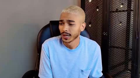 Snapshot of marcusrain_ chatting on 10/07/25, 03:47 Marcus online show from 10/07/25, 03:47