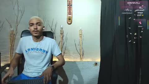 Snapshot of marcusrain_ chatting on 10/18/25, 07:25 Marcus online show from 10/18/25, 07:25