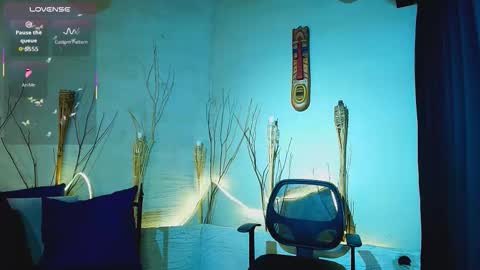 Snapshot of marcusrain_ chatting on 11/16/25, 07:19 Marcus online show from 11/16/25, 07:19