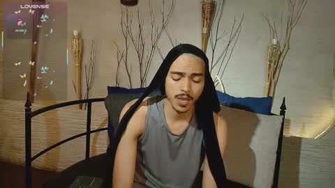 Snapshot of marcusrain_ chatting on 11/21/25, 07:56 Marcus online show from 11/21/25, 07:56