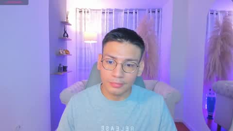 Snapshot of marcuswildx chatting on 10/01/25, 11:27 marcus online show from 10/01/25, 11:27