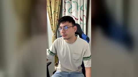 Snapshot of marcuswildx chatting on 12/21/25, 08:43 marcus online show from 12/21/25, 08:43