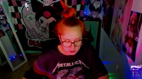 Snapshot of margaret_red chatting on 12/06/24, 03:19 Margaret online show from 12/06/24, 03:19