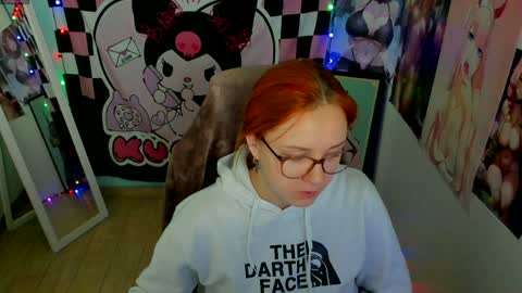 Snapshot of margaret_red chatting on 12/06/24, 08:29 Margaret online show from 12/06/24, 08:29