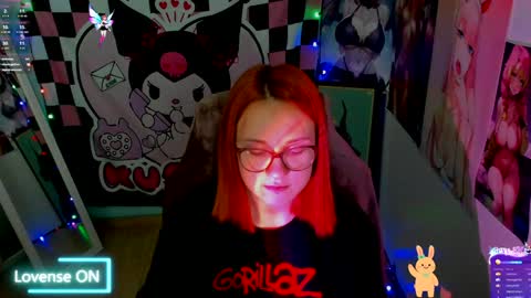 Snapshot of margaret_red chatting on 12/08/24, 01:35 Margaret online show from 12/08/24, 01:35