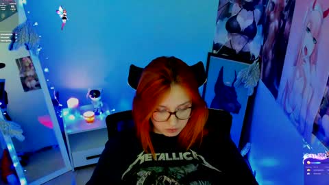 Snapshot of margaret_red chatting on 12/13/24, 12:31 Margaret online show from 12/13/24, 12:31